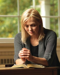 mormon woman praying Mormons believe in the importance of prayer
