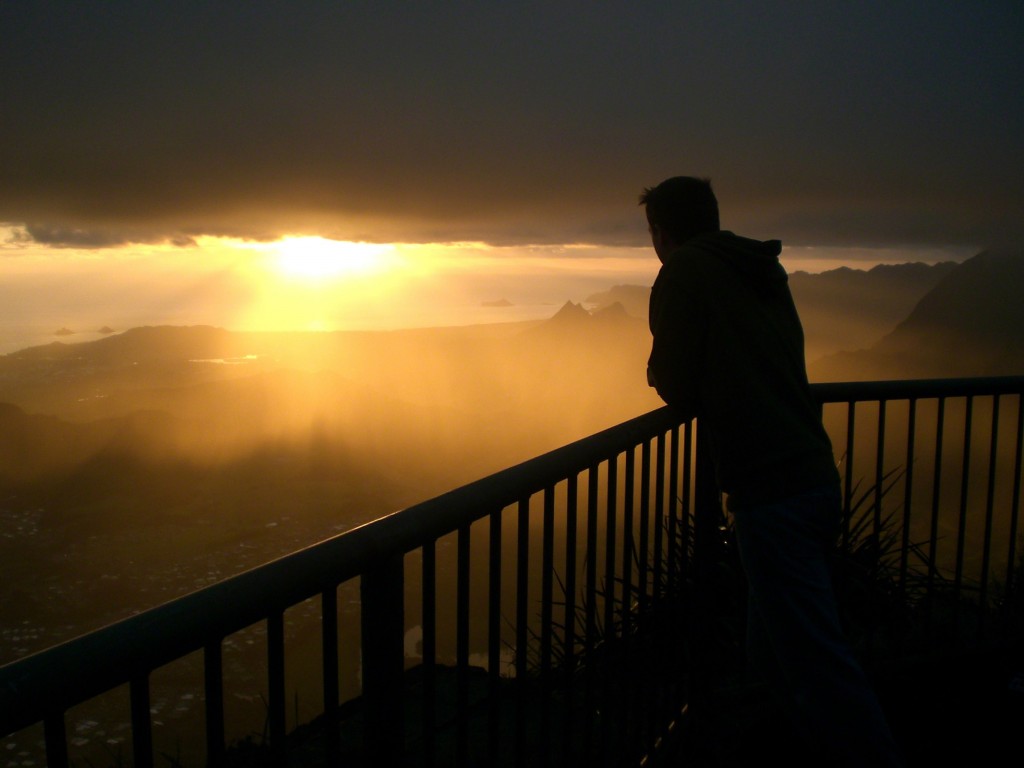 sunrise-with-man-760278-wallpaper
